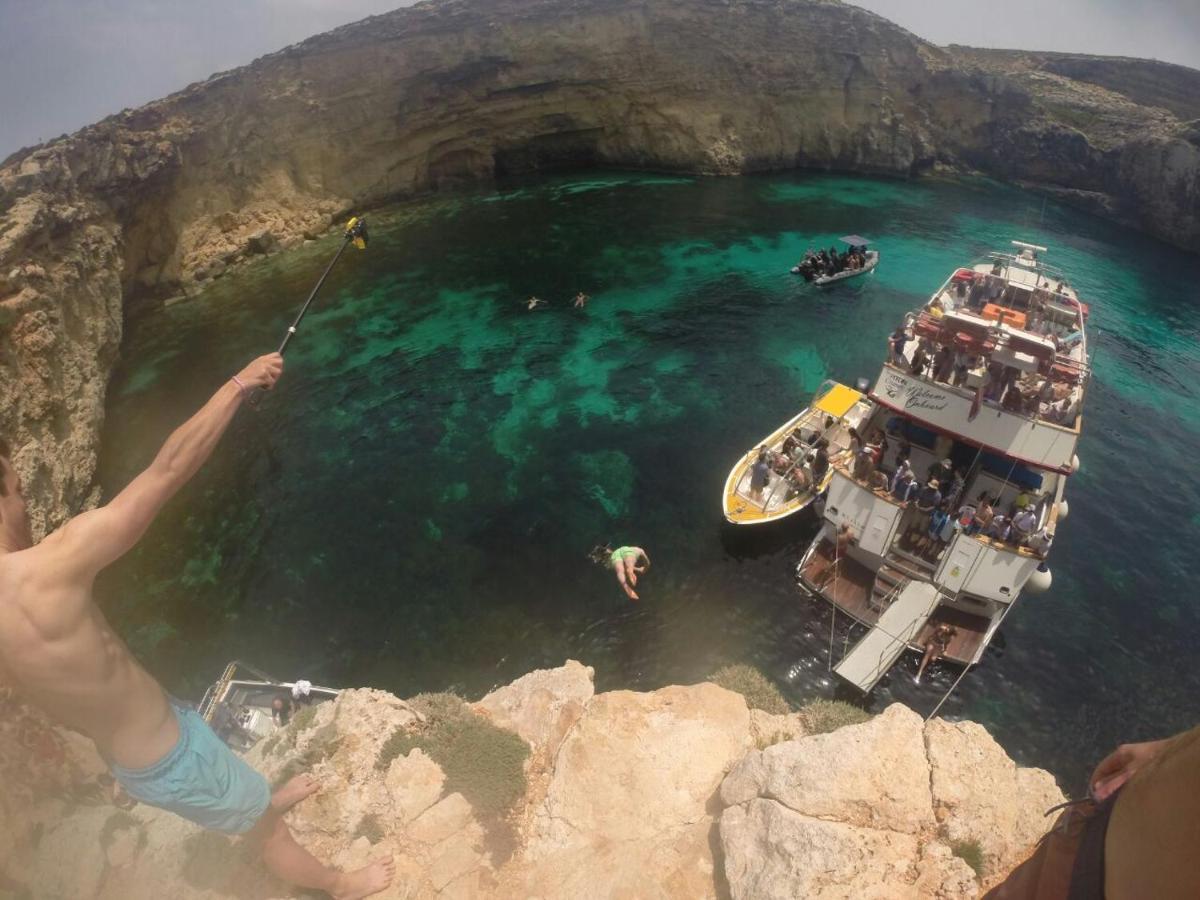 Marco Polo Party Hostel San Ġiljan Kültér fotó