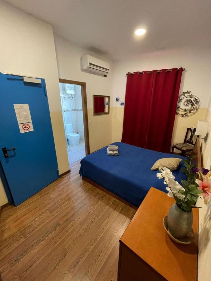 Marco Polo Party Hostel San Ġiljan Kültér fotó