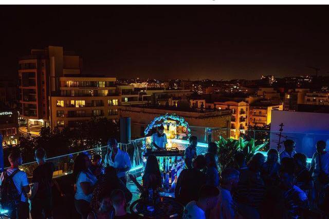 Marco Polo Party Hostel San Ġiljan Kültér fotó