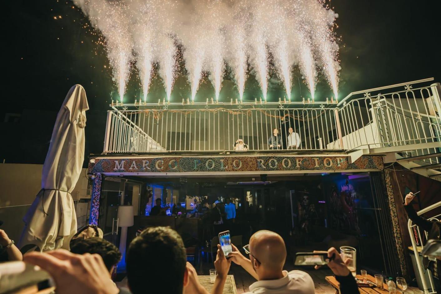 Marco Polo Party Hostel San Ġiljan Kültér fotó