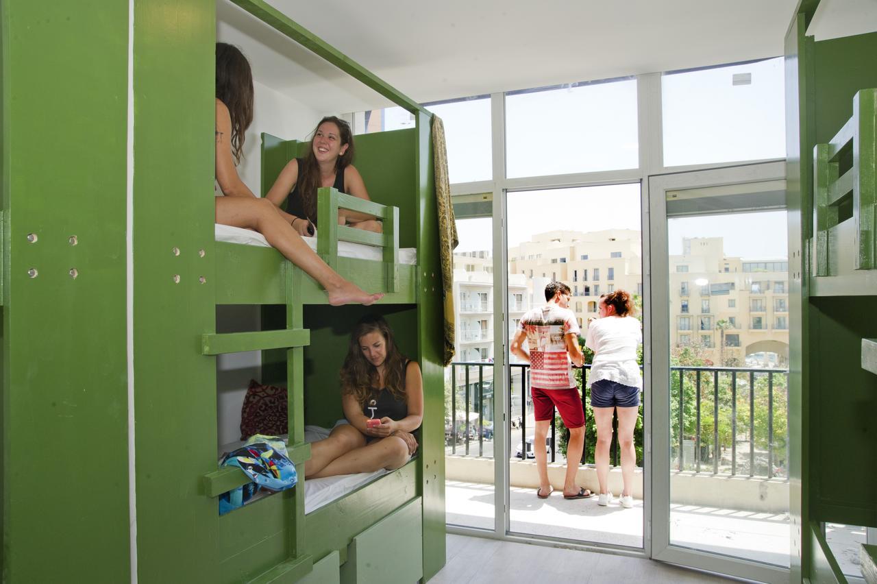 Marco Polo Party Hostel San Ġiljan Kültér fotó